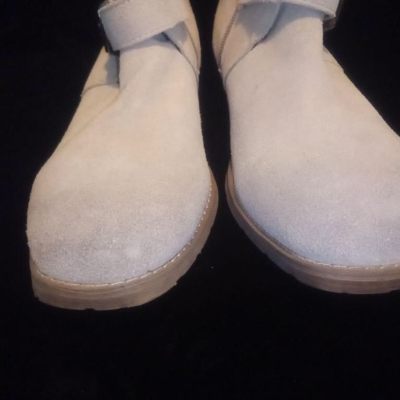 Tan booties - Picture 6 of 6